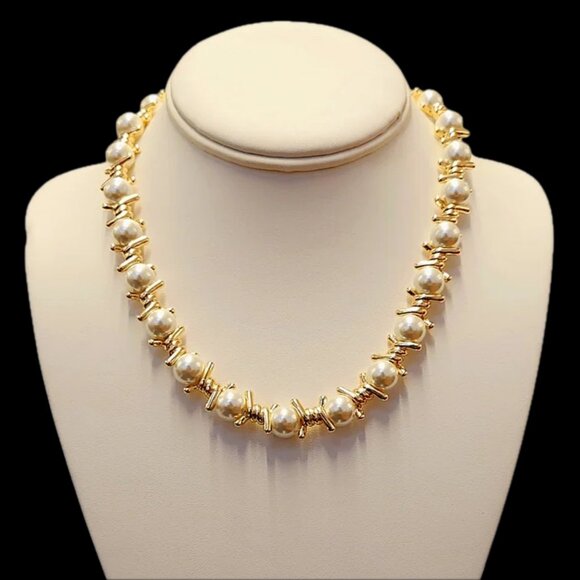 Kenneth Jay Lane, Gold Twist Knotted Pearl Necklace - Picture 1 of 6